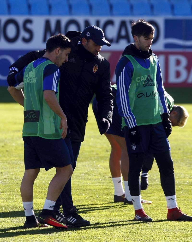 Entrenamiento puerta abierta en La Romareda