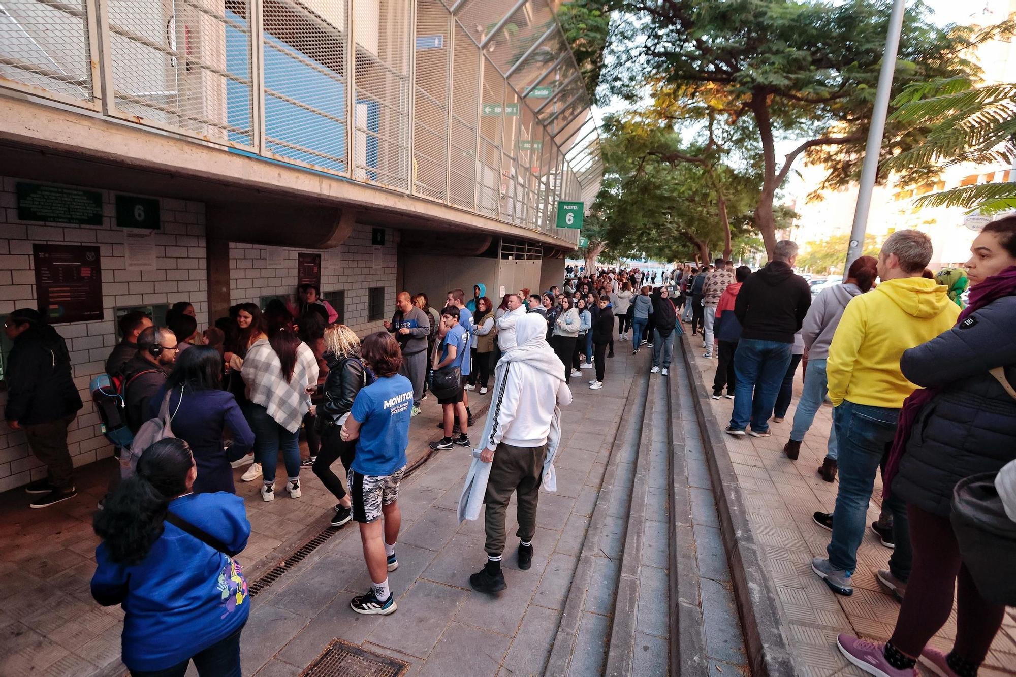 Colas para una entrada para ver a los Reyes Magos en Tenerife