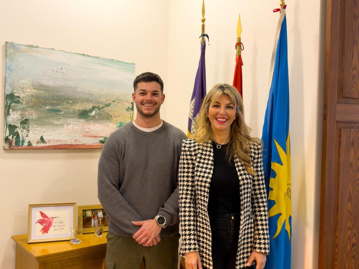 Estefanía Gonzalvo, alcaldesa de Andratx; y Lluís Toni Sieiro, regidor de Turisme, presentarán el municipio en Fitur.