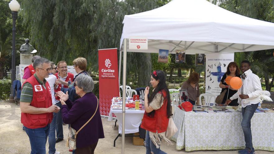 Más de una decena de ONGD celebran el Día del Comercio Justo en Castelló