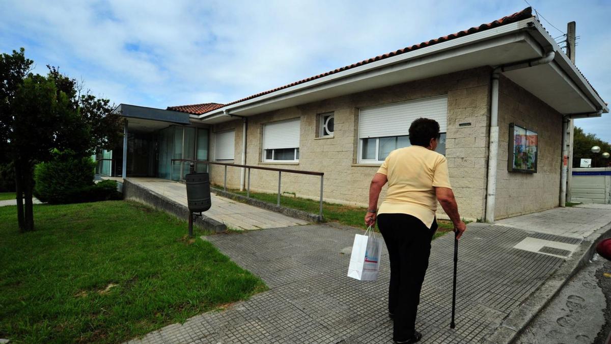 Centro de salud de Dena, en Meaño.