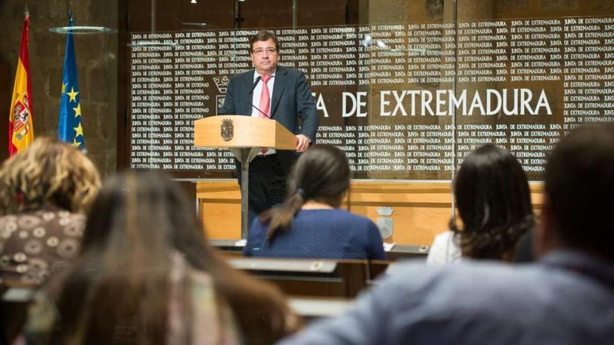 Vara sobre las críticas de la dirección del PSOE: &quot;Doy por zanjado el asunto. Soy una persona leal al partido&quot;