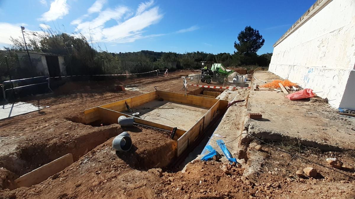 Obras en la desnitrificadora para Calicanto, en Torrent