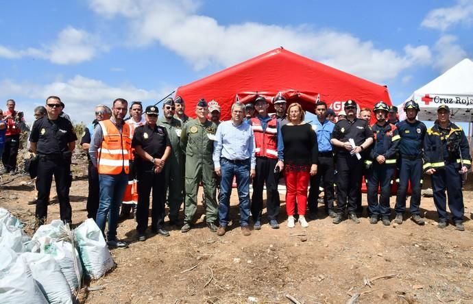 10/04/2019 SAN BARTOLOME DETIRAJANA. Simulacro accidente aéreo del Ejercito del Aire.  Fotógrafa: YAIZA SOCORRO.  | 10/04/2019 | Fotógrafo: Yaiza Socorro