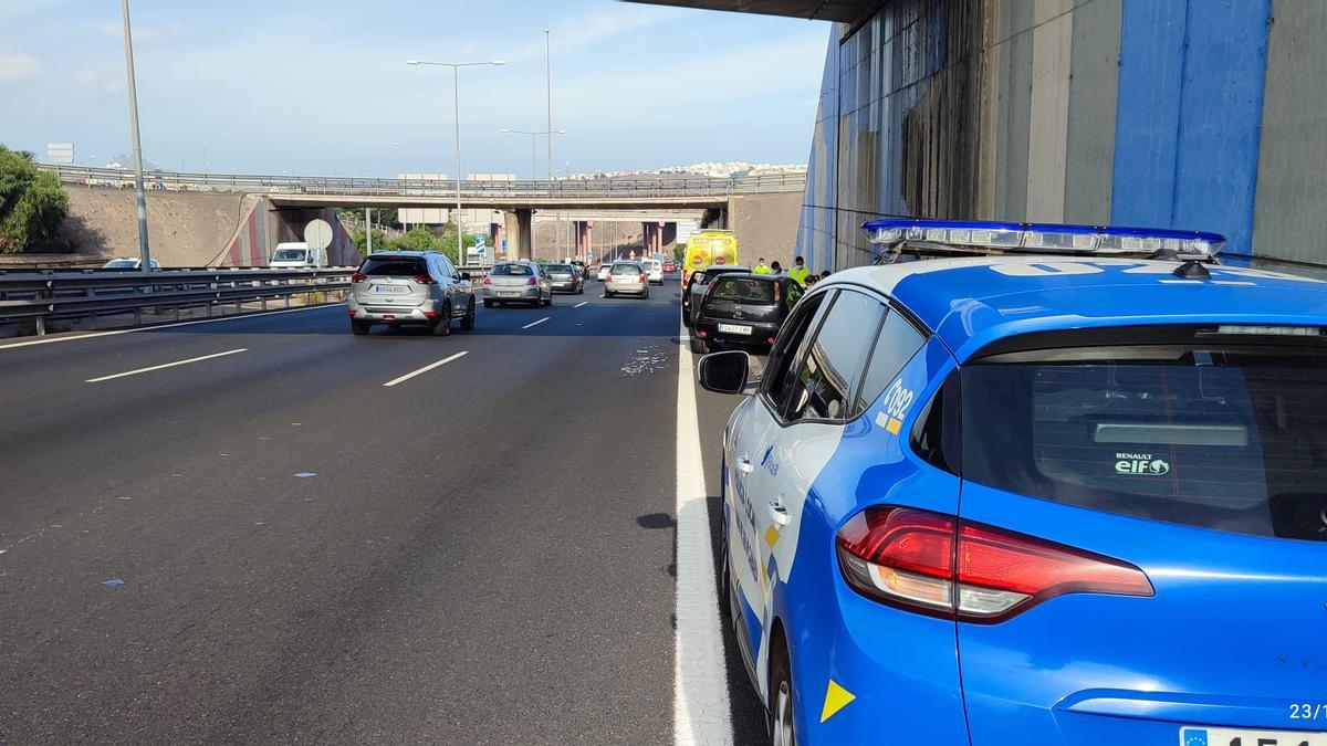 Dos coches implicados en un accidente en la Circunvalación