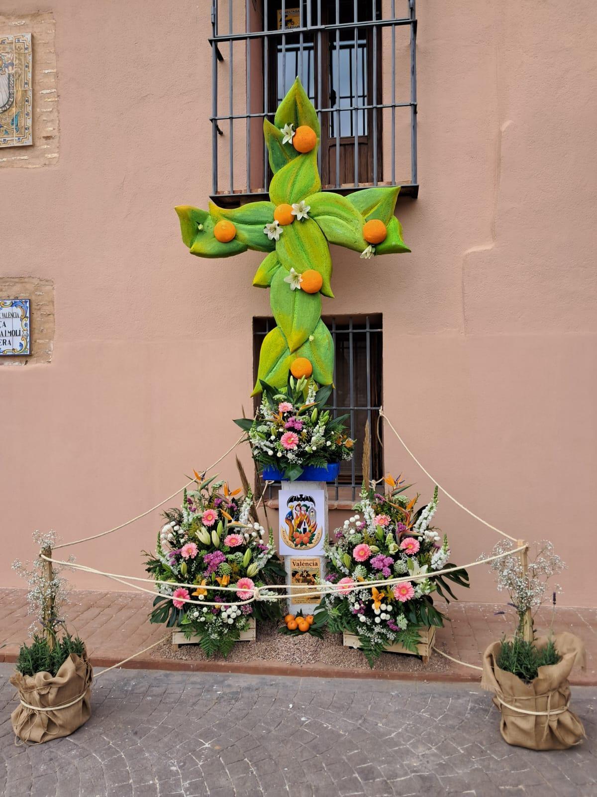 Cruz de la Asociación L'Horta de València, en la Ermita de Vera
