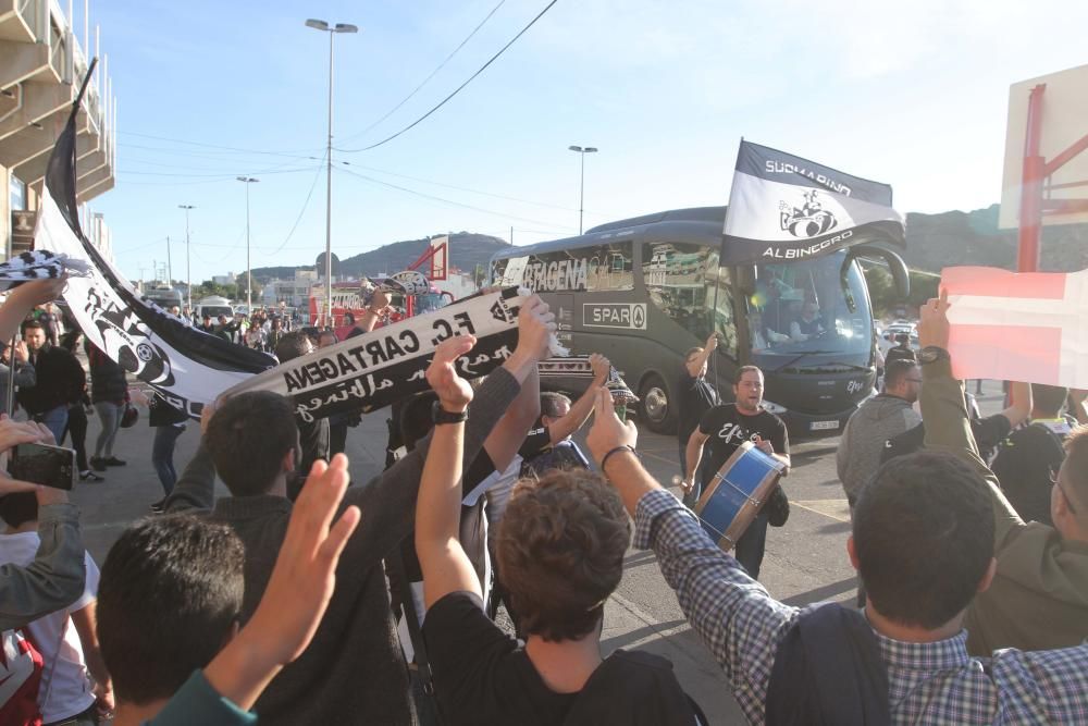 Ambiente previo del Cartagena-Real Murcia