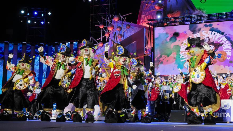 Los Nietos de Sarymanchez celebran su primer premio del Concurso de Murgas de Las Palmas de Gran Canaria 2024