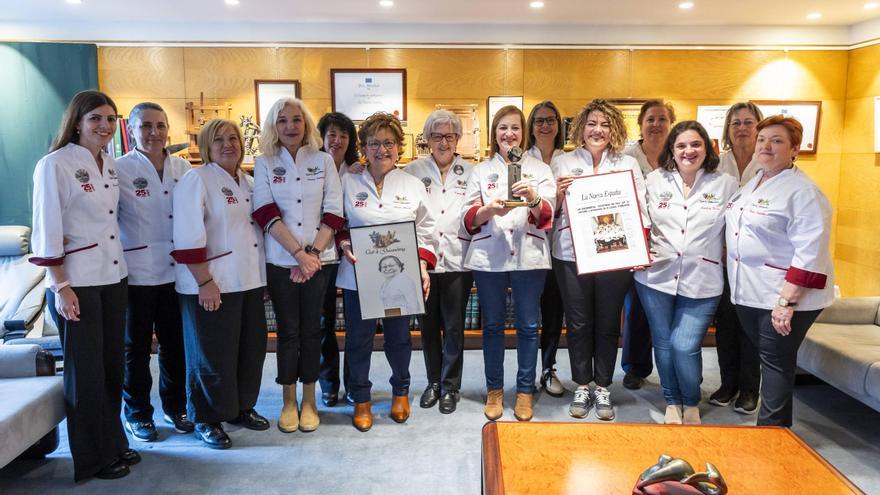 Las Guisanderas, &quot;Asturianas del mes&quot; por su custodia y promoción de la cocina tradicional