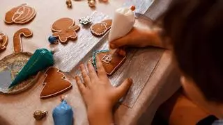 Esta receta de galletas de jengibre es ideal para hacer con niños