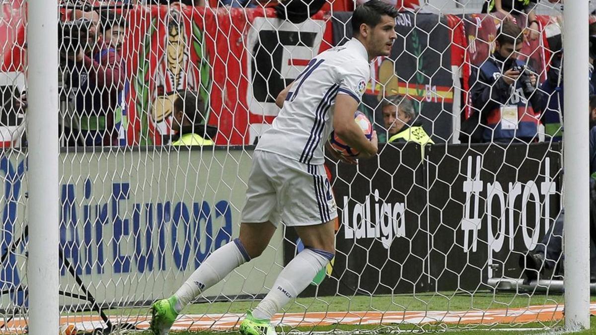 Álvaro Morata marcó dos goles contra el Granada