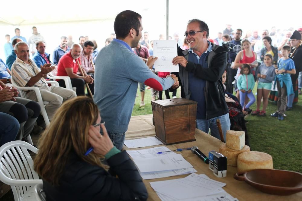 Fiesta del Pastor en el lago Enol