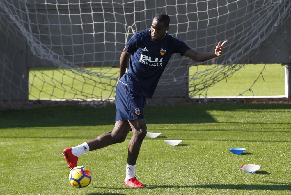 El Valencia CF prepara el partido contra el Legané