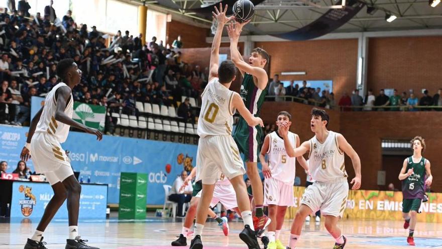 El Unicaja cae ante el Real Madrid en la Minicopa