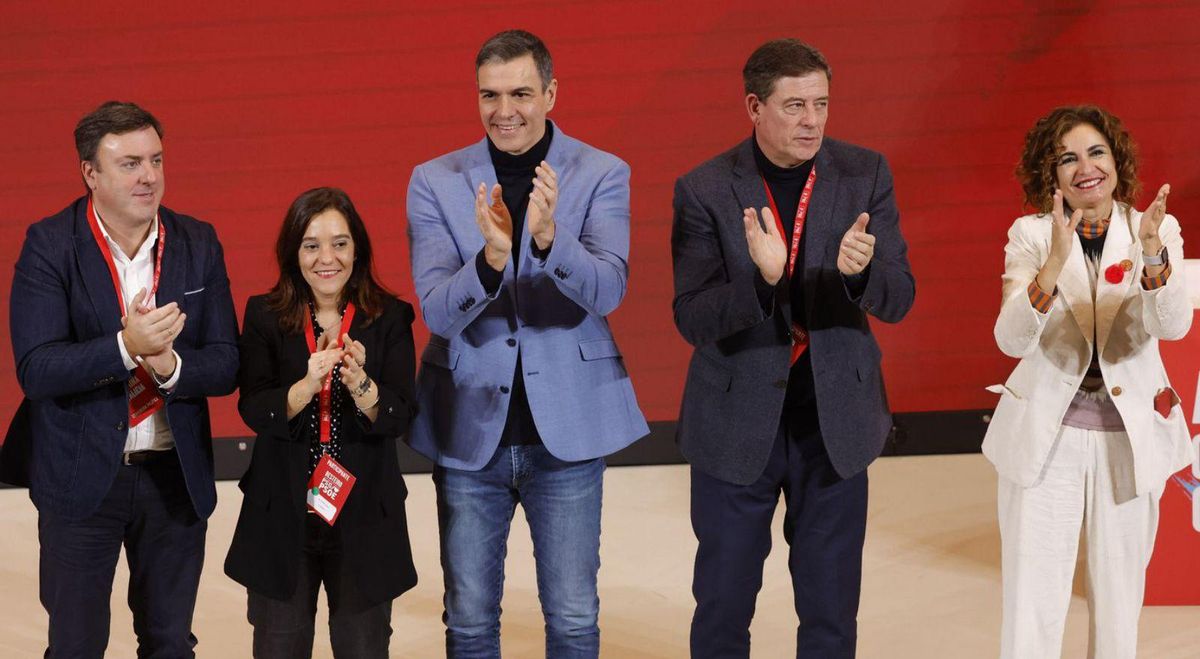Sánchez i Díaz desembarquen a Galícia amb l’objectiu de batre el PP Sánchez i Díaz desembarquen a Galícia amb l’objectiu de batre el PP