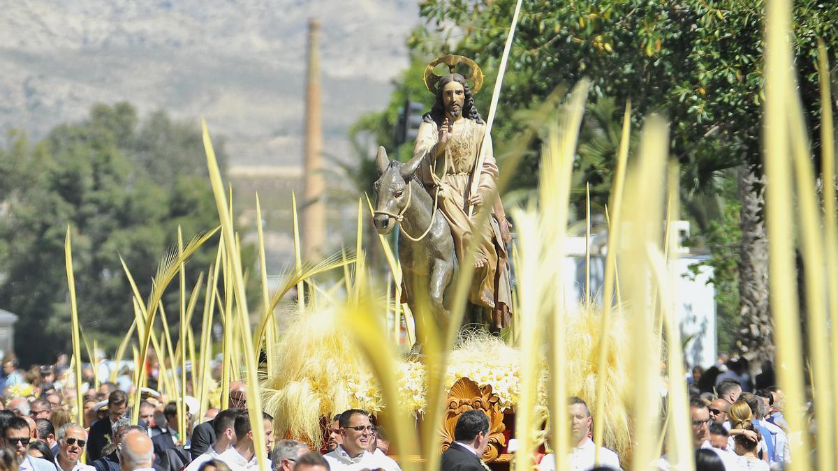 El multitudinario Domingo de Ramos en Elche.