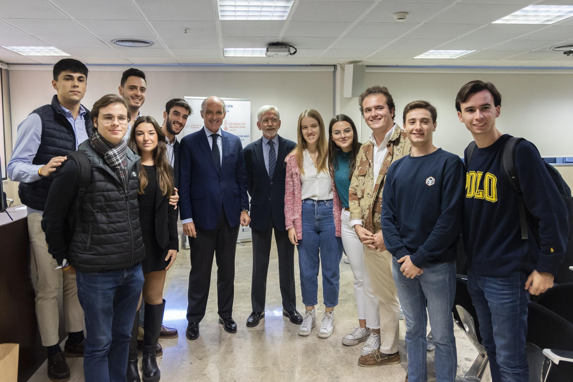 Camps y Lerma participan en un congreso sobre el cuadragésimo aniversario del Estatuto de Autonomía