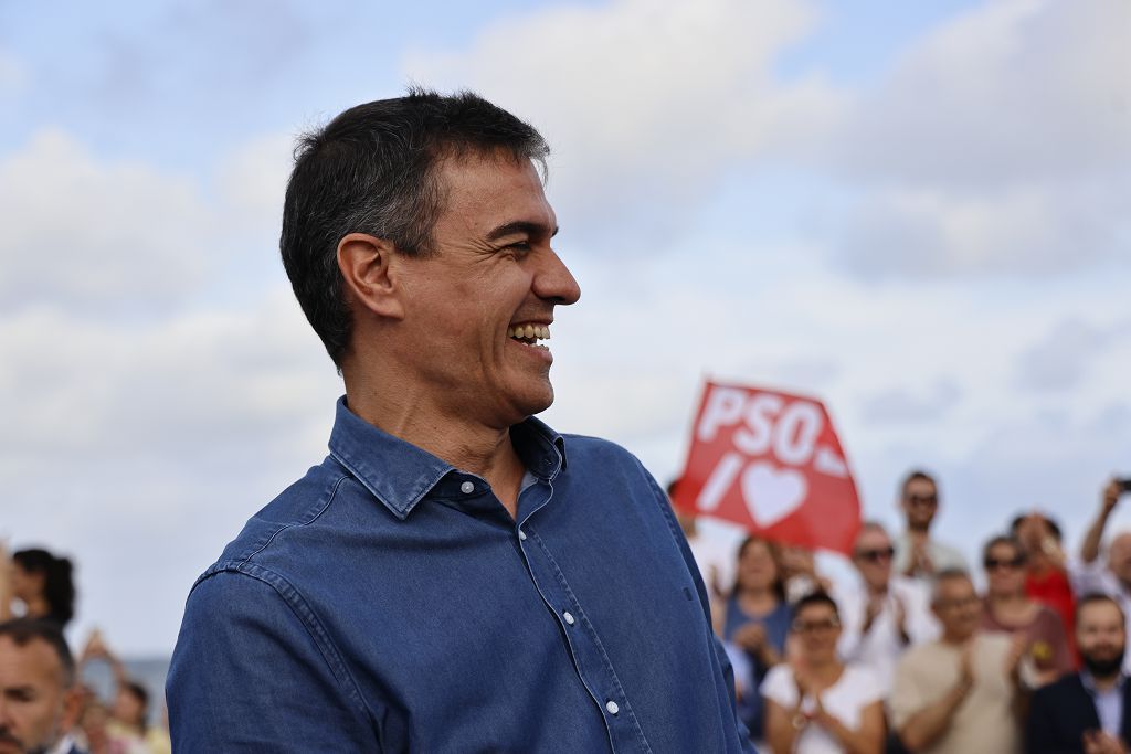 Visita de Pedro Sánchez en Los Alcázares