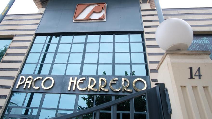 La sede de Paco Herrero, en la avenida del Mediterráneo de Elda.
