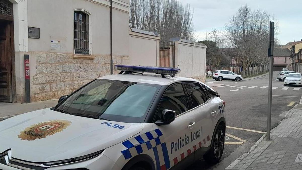 Vehículo de la Policía Local de Toro.