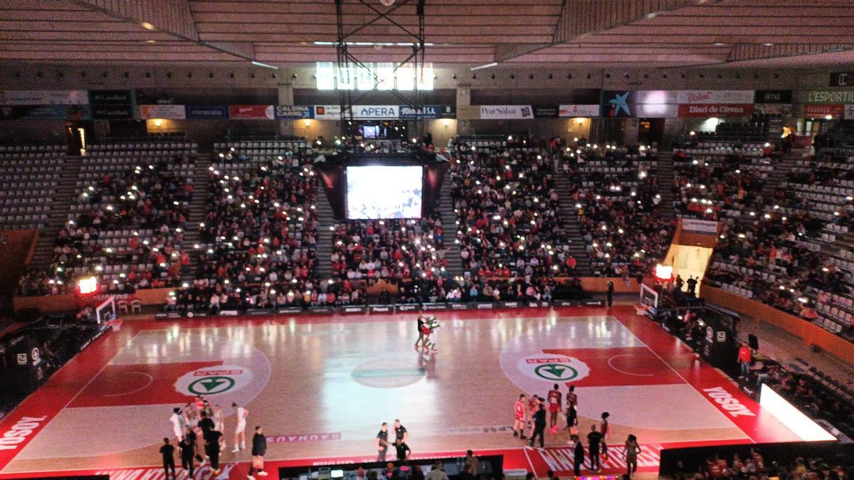 Imatge de l'apagada a Fontajau durant el partit Girona- Saragossa