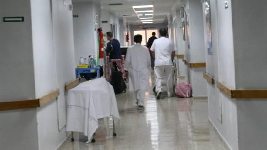 El Hospital General cerrará otras 60 camas y parte de los quirófanos este verano
