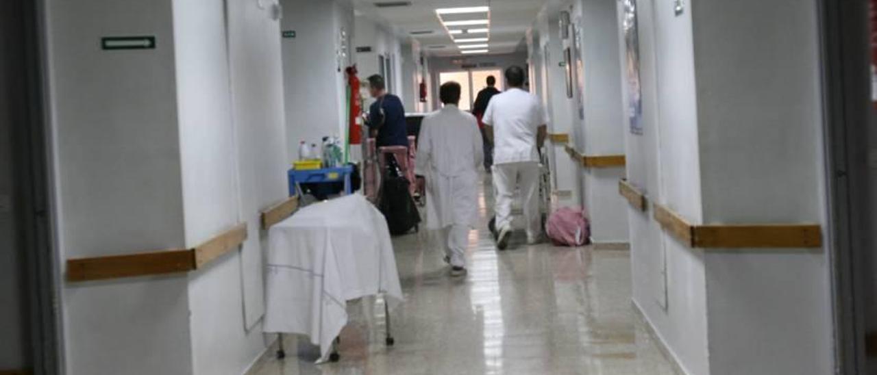 El Hospital General cerrará otras 60 camas y parte de los quirófanos este verano