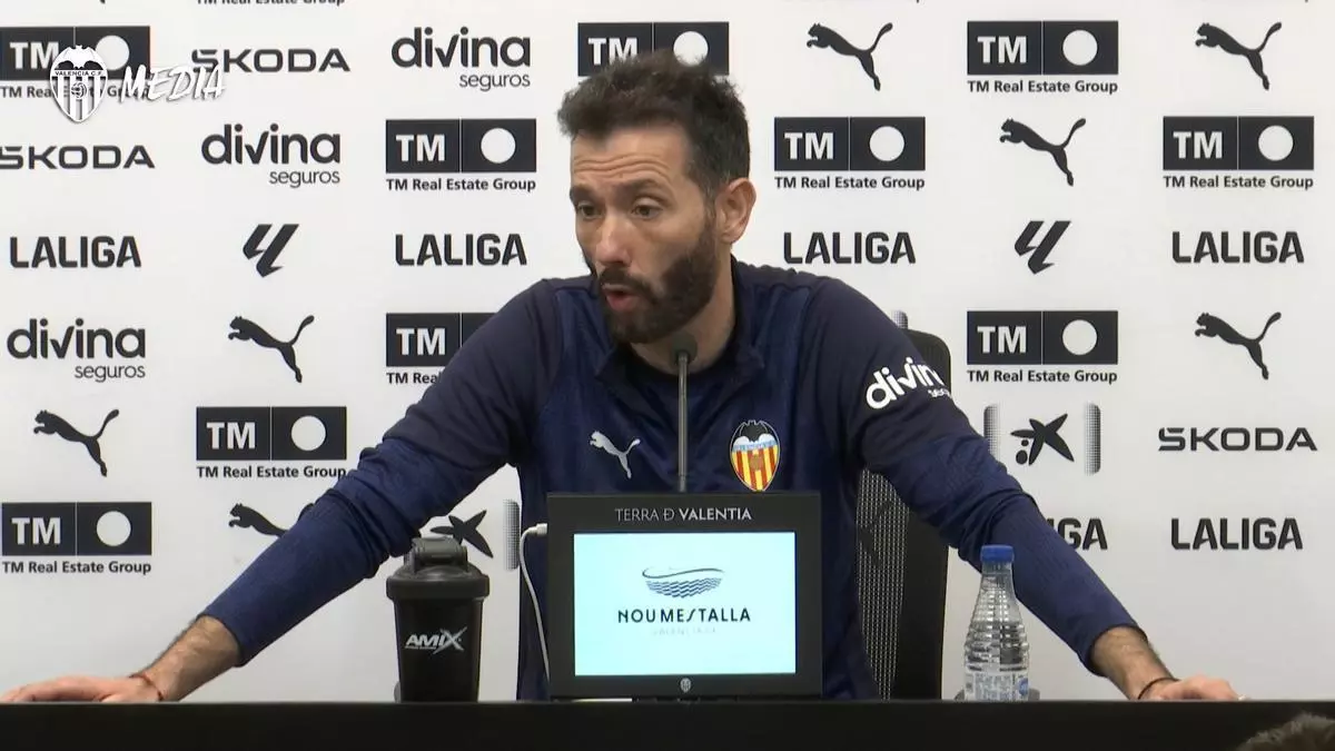 Corberán no se muerde la lengua y responde a Arbeloa