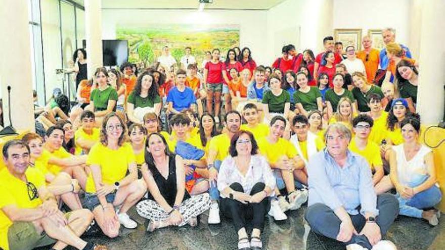Una vuitantena d’alumnes del programa Erasmus+ visita Sant Fruitós de Bages