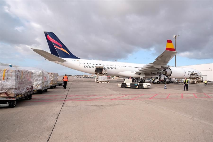 Llega a Gran Canaria otro avión con material