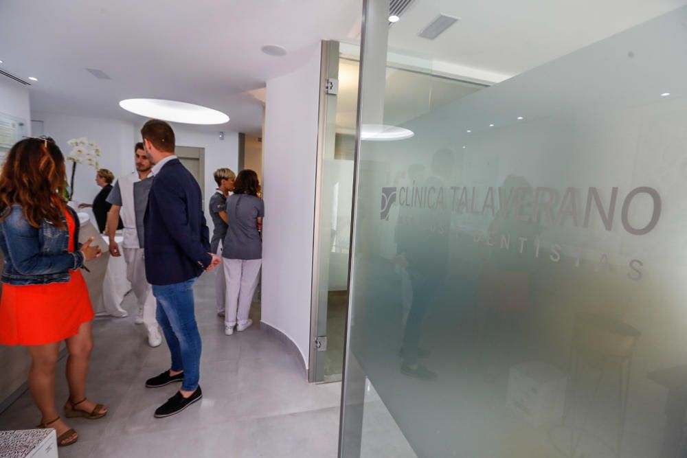 La clínica dental Talaverano inaugura sus nuevas instalaciones en el centro de Elche