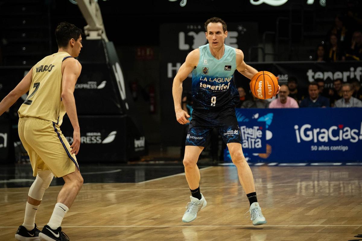 Huertas, durante el duelo de liga regular frente al Barcelona en el Santiago Martín.
