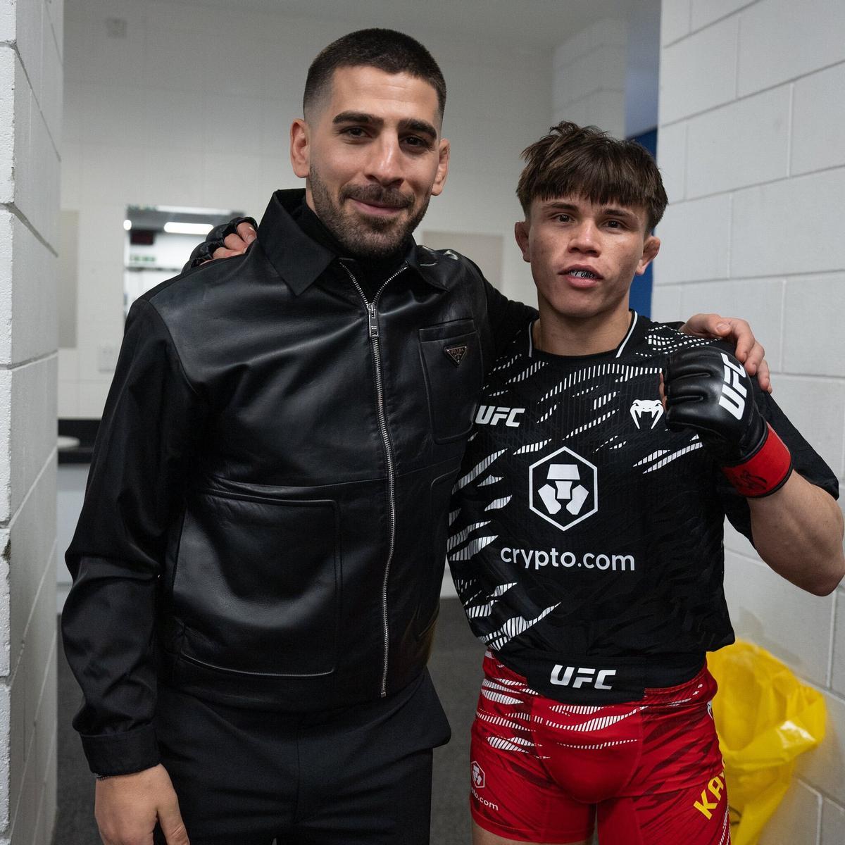 El momento en el que Topuria y Kavanagh se conocieron en Londres