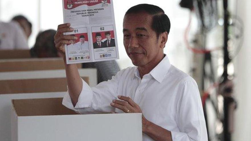 Joko Widodo gana las elecciones en Indonesia y es reelecto presidente