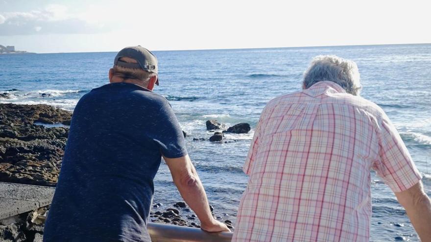 Amarre del Teliri, encargado de los trabajos de cableado subterránero entre Tenerife y El Hierro