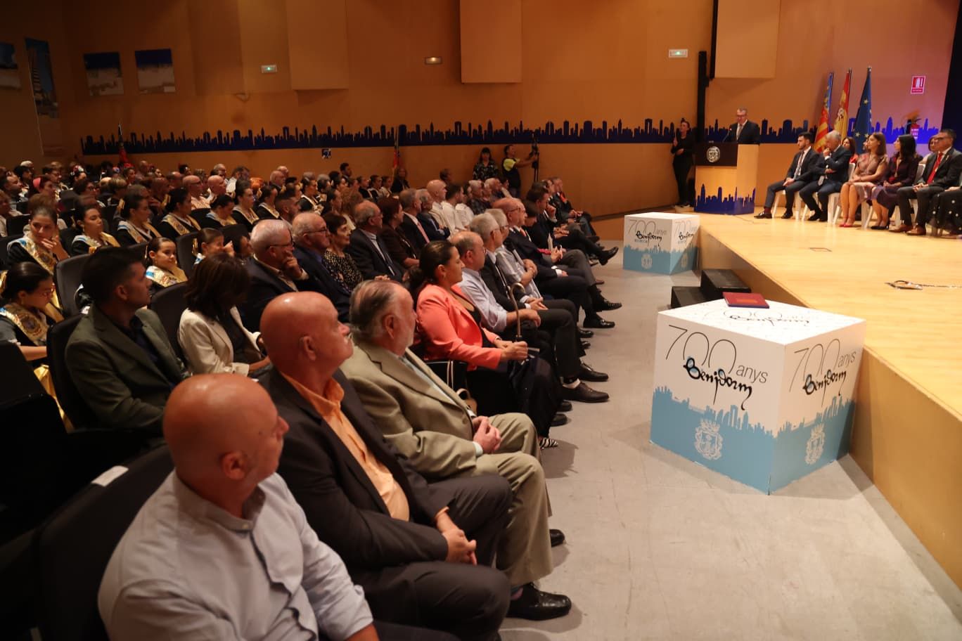 Acto del 9 d'Octubre en Benidorm