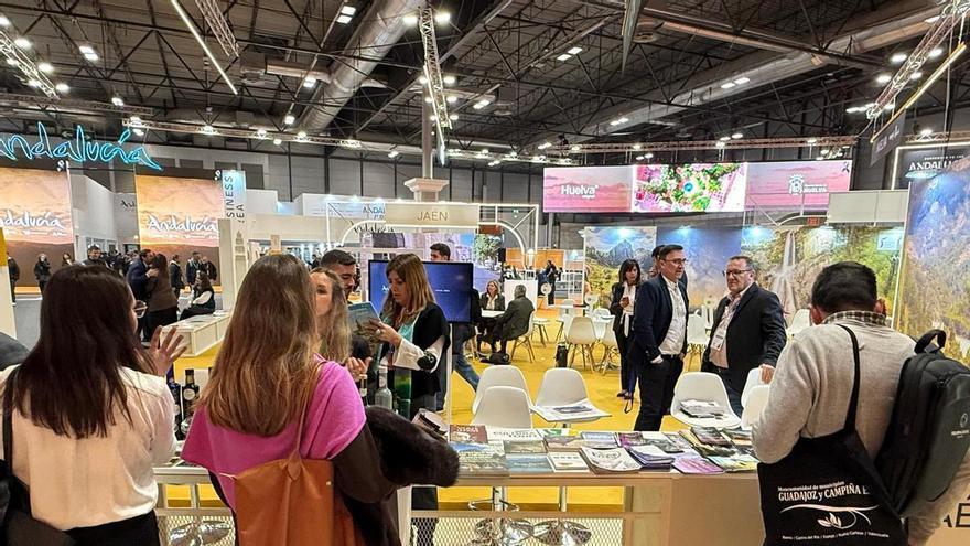 Jaén pone el foco en la naturaleza,  el oleoturismo y la gastronomía en una jornada de Fitur sin agenda institucional