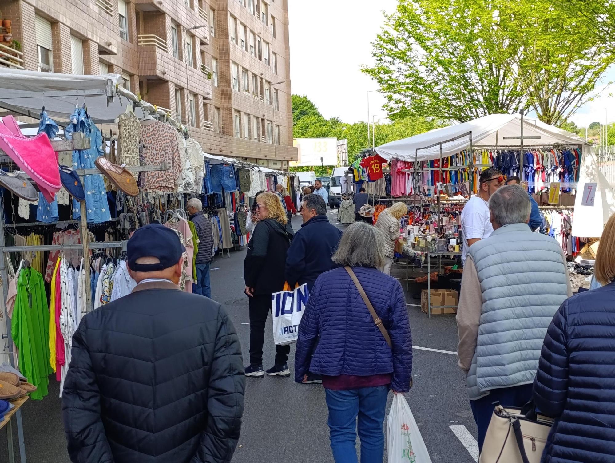 Internet vence al mercado de la Pola