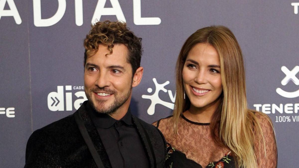 David Bisbal y Rosanna Zanetti en los Premios Dial de 2017