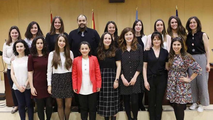 Los residentes que ayer finalizaron su etapa en Cabueñes.