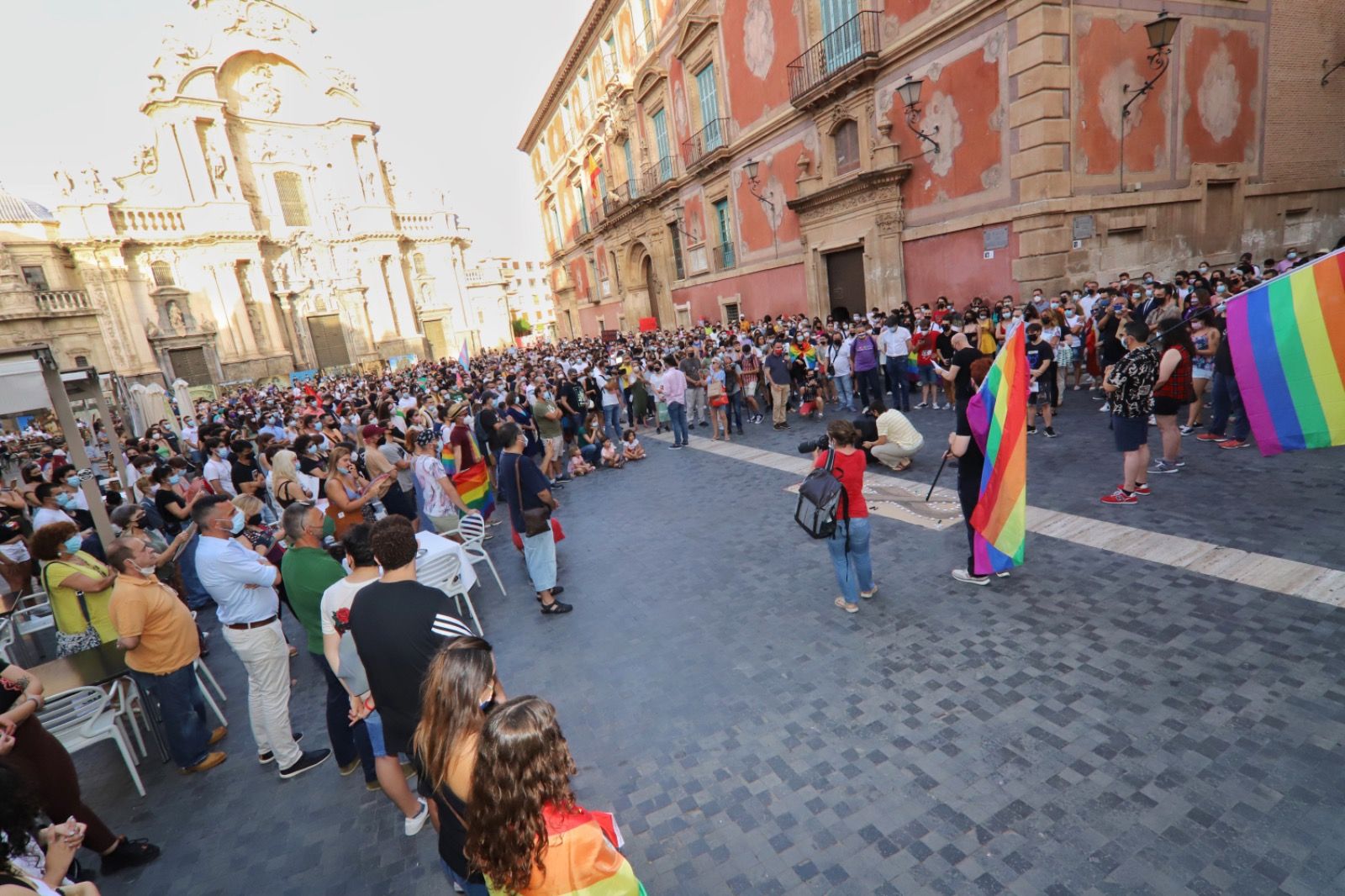 Concentración en Murcia para pedir justicia por el asesinato homófobo de Samuel