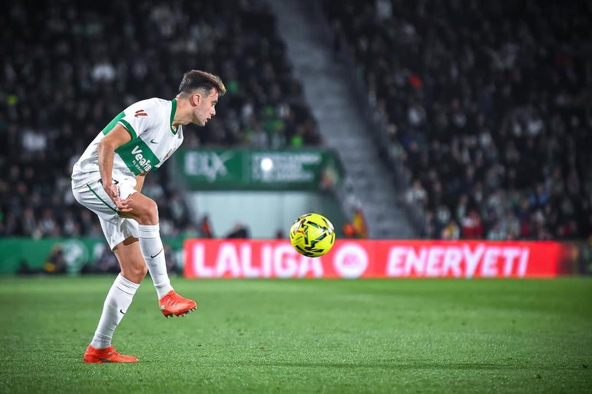 Álvaro Núñez, en un partido con el Elche de la presente temporada