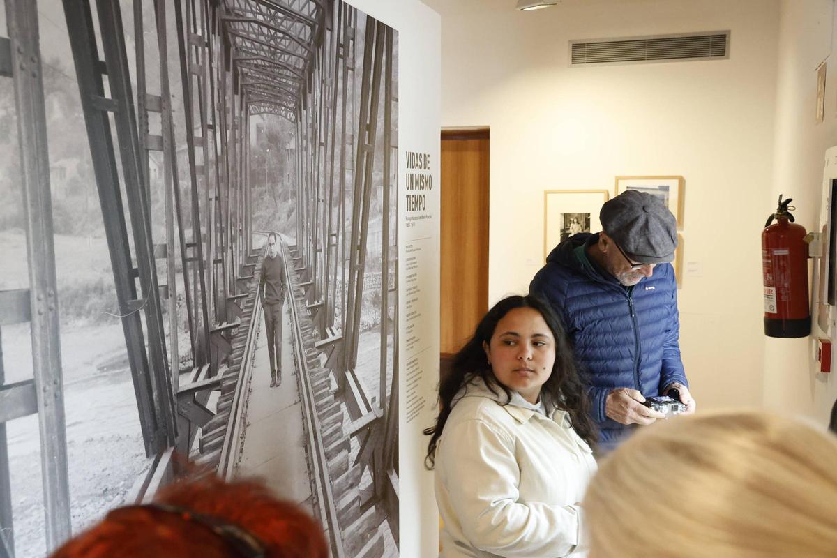 El Pueblu d'Asturies inaugura una exposición fotográfica de Mario Pascual (en imágenes) El Pueblu d'Asturies inaugura una exposición fotográfica de Mario Pascual (en imágenes)