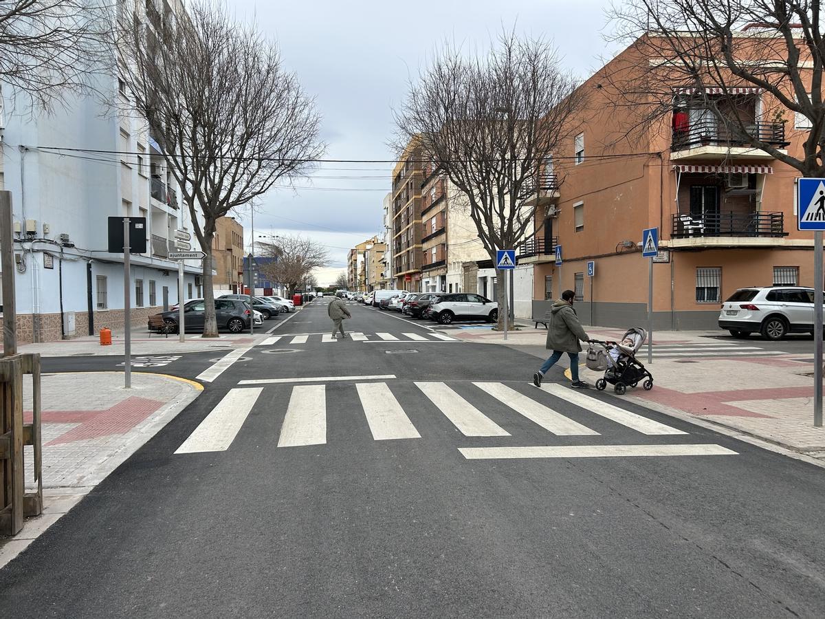 Asfaltado y acondicionamiento de la avenida Blasco Ibáñez de Massalfassar.