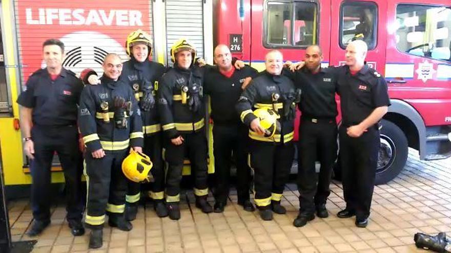 Apoyo londinense para los bomberos de Málaga