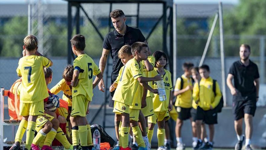 L’invencible benjamí A afronta nous reptes carregat d’il·lusió PROPER DUEL