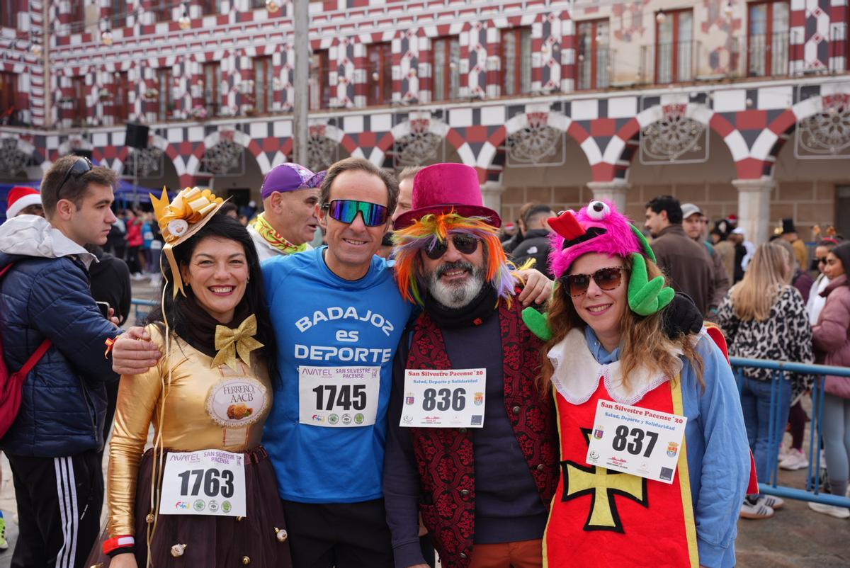 FOTOGALERÍA | Los mejores disfraces de la San Silvestre de Badajoz, en imágenes