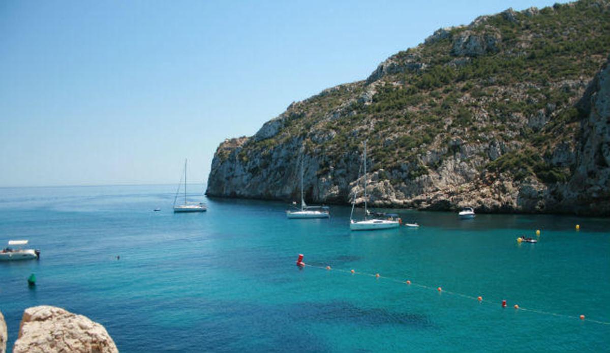 Cala Granadella, uno de los lugares más bonitos de Alicante