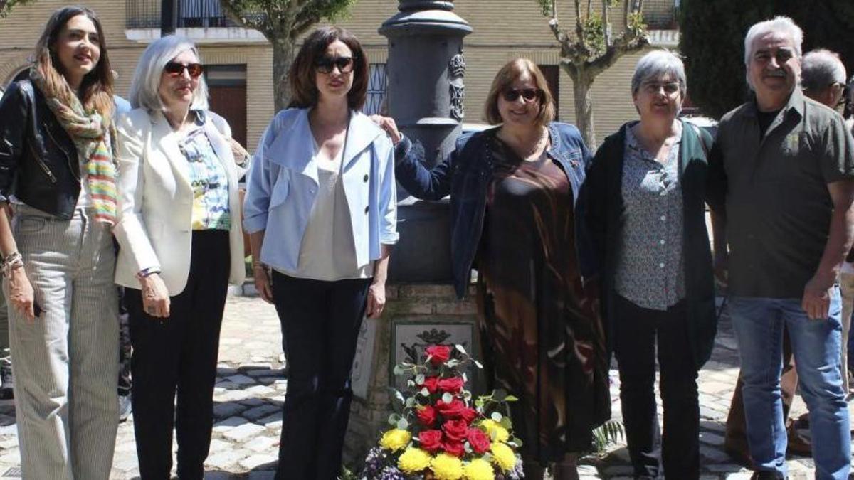 Ejea recordó a 32 cincovilleses, siete vecinos del municipio.