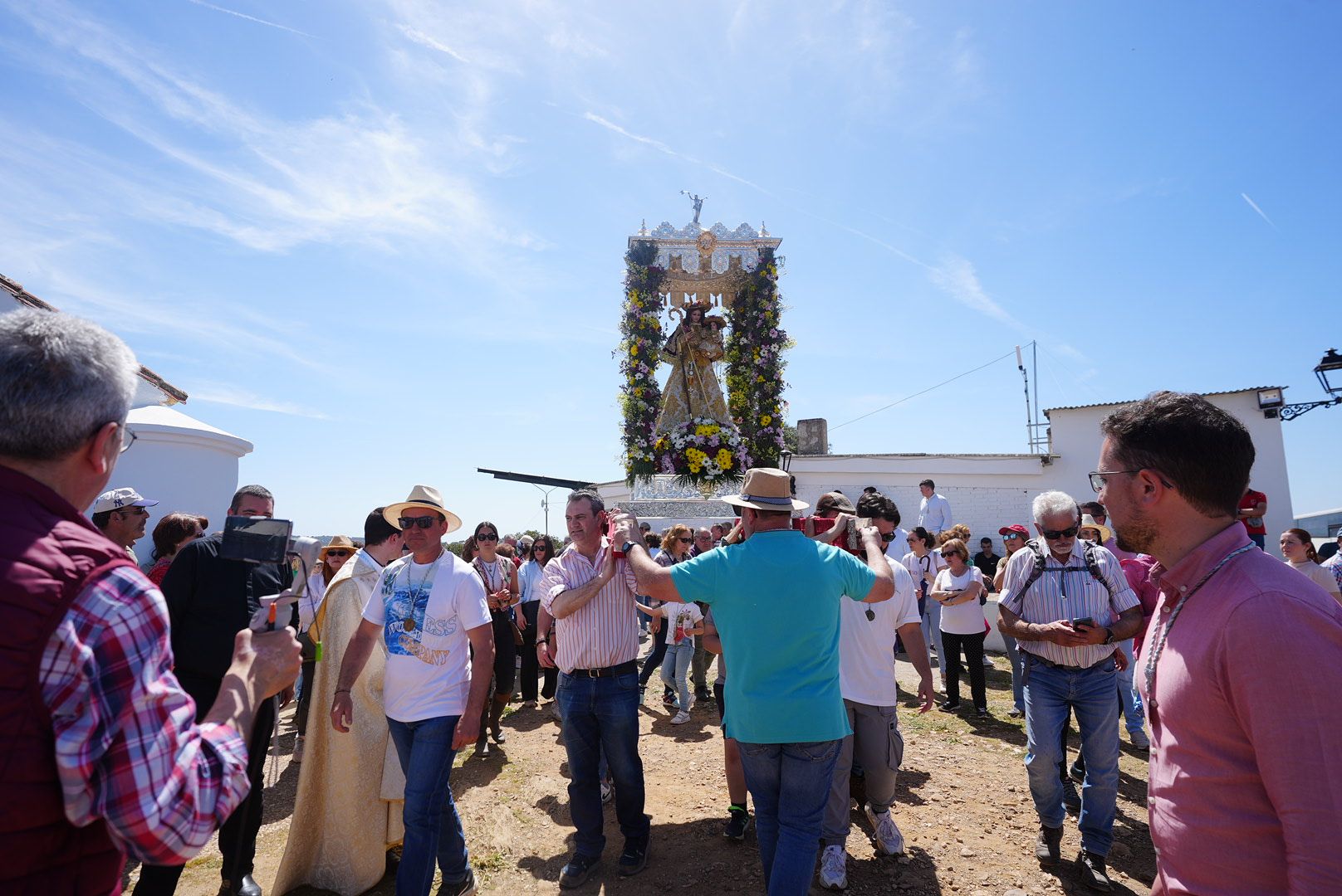 La romería de la Virgen de la Antigua en Hinojosa del Duque, en imágenes